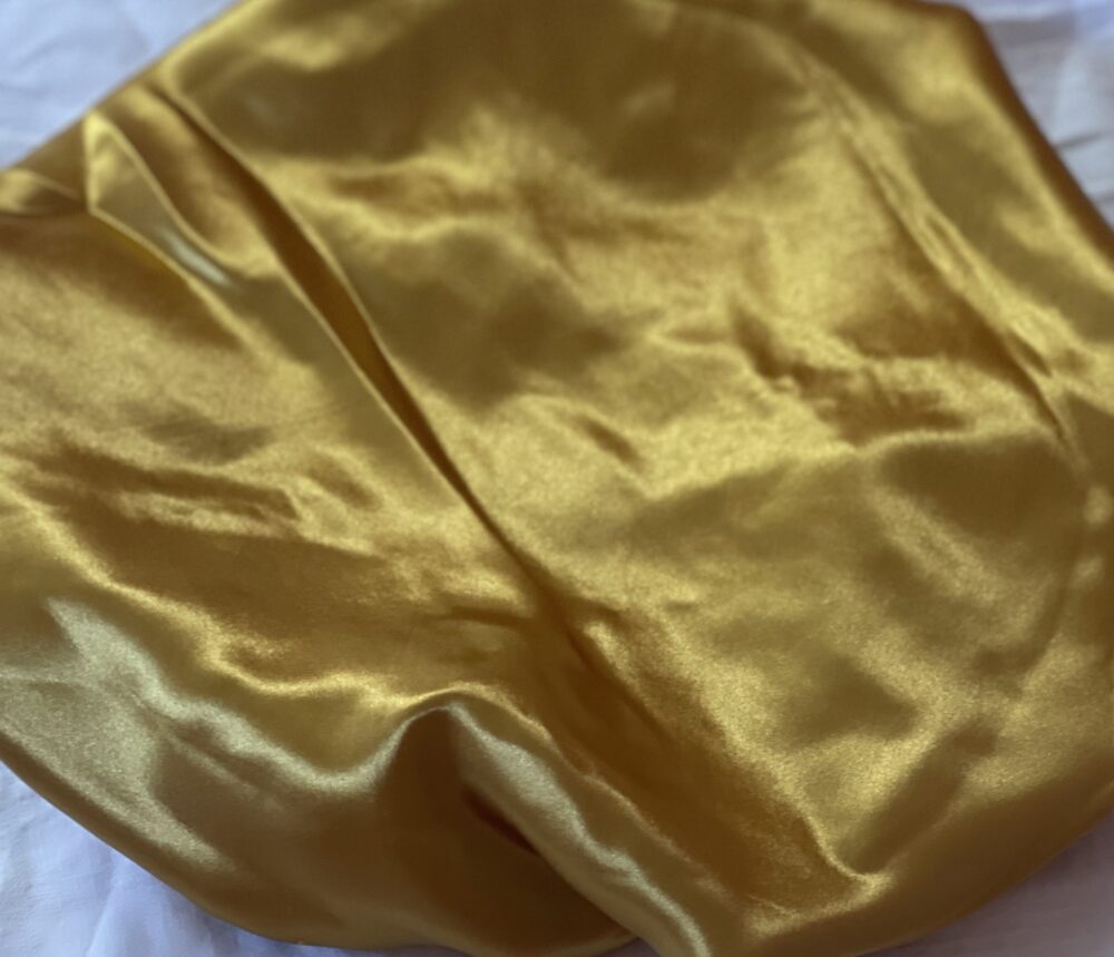 Black and Gold Satin Bonnet - Image 3